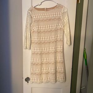 Women’s ivory lace dress